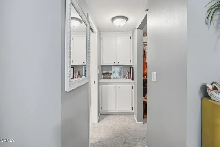 27_bedroom