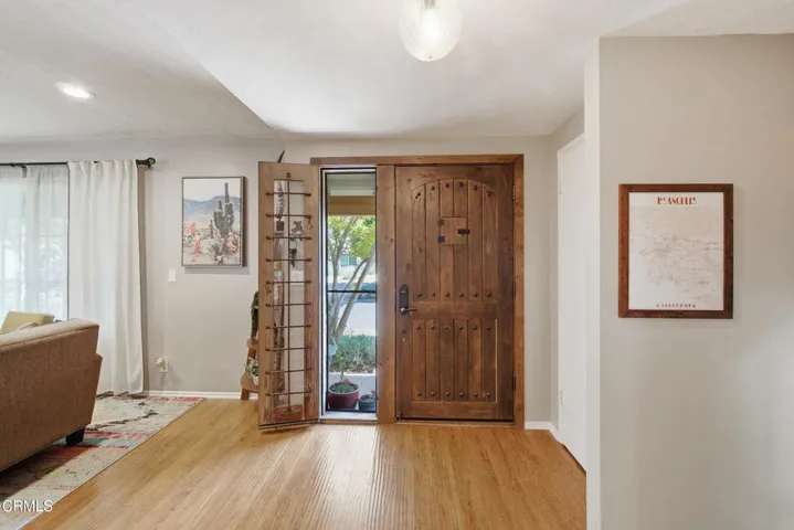 8_foyer