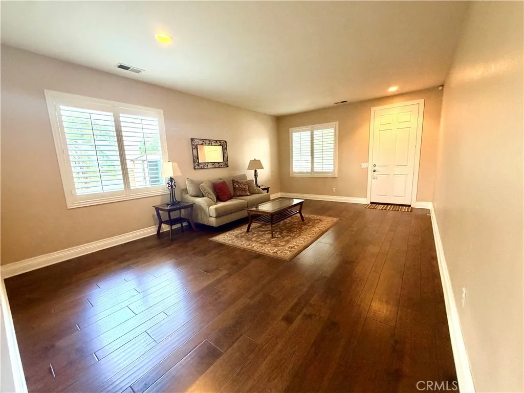 gallery-image 4