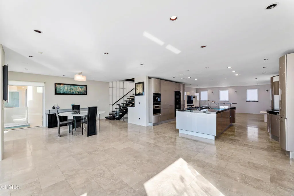 4015 Ocean Drive MLS (31 of 61) 4015 Ocean Drive MLS (31 of 61)