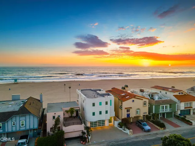 4015 Ocean Dr - Twlights MLS-4