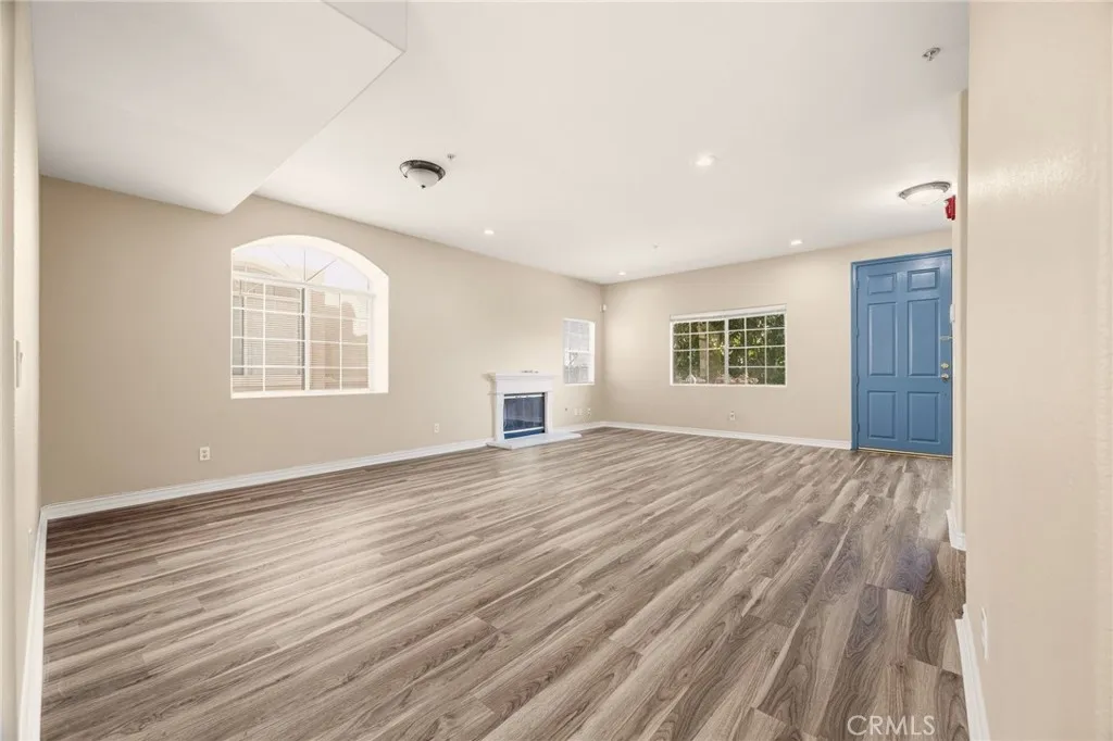 gallery-image 3