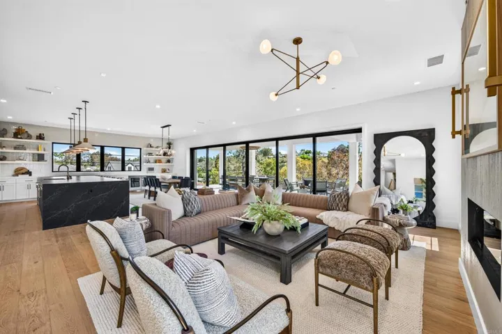 1376 Tennis Club Drive, Encinitas, California 92024 — photo 4