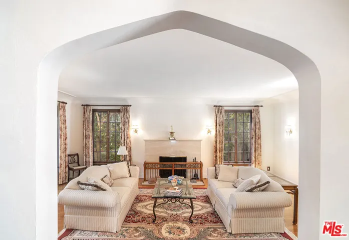 531 N June Street, Los Angeles, California 90004 — photo 4