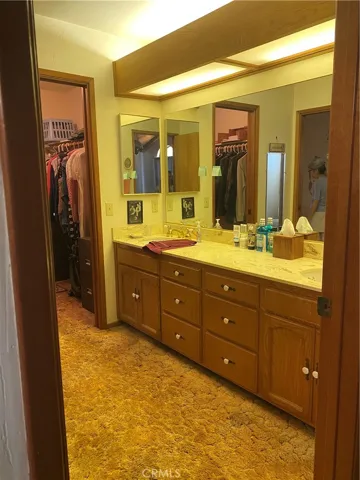 Primary bath