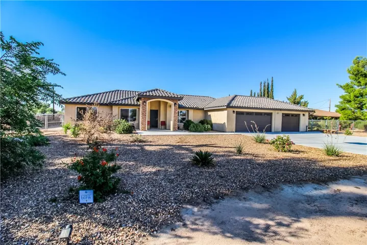 13922 Jicarilla Road, Apple Valley, California 92307 — photo 5