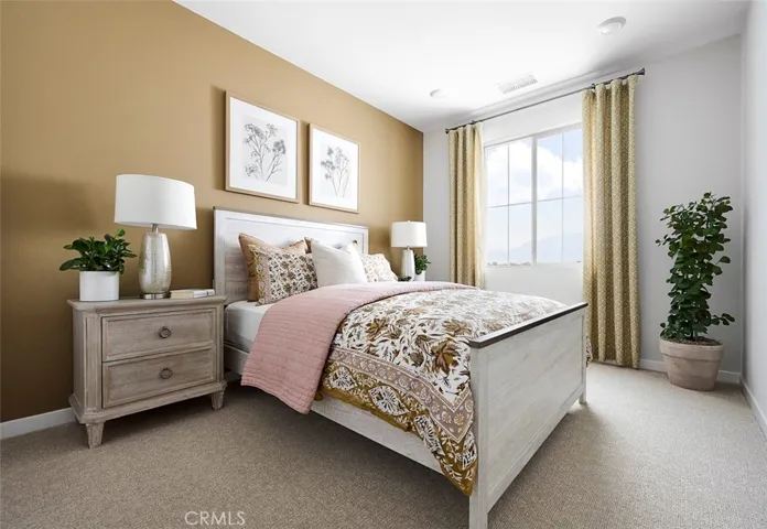 Model home photos for illustration only. Actual home finishes, features, and upgrades may vary.