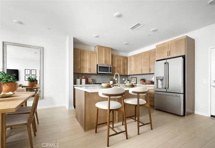 Model home photos for illustration only. Actual home finishes, features, and upgrades may vary.