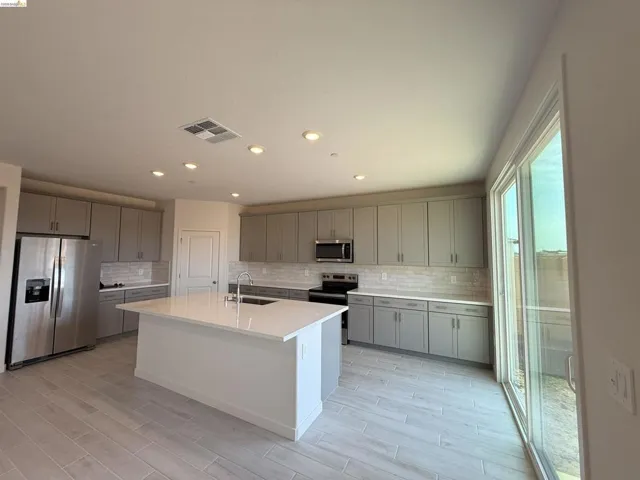 613 Channel Cir., Oakley, California 94561 — photo 4
