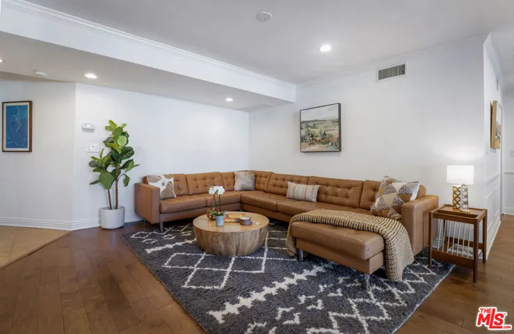 330 W California Boulevard 101, Pasadena, California 91105 — photo 4