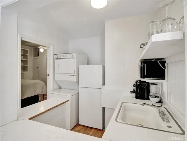 2932 Ledgewood Drive B, Los Angeles, California 90068 — photo 5
