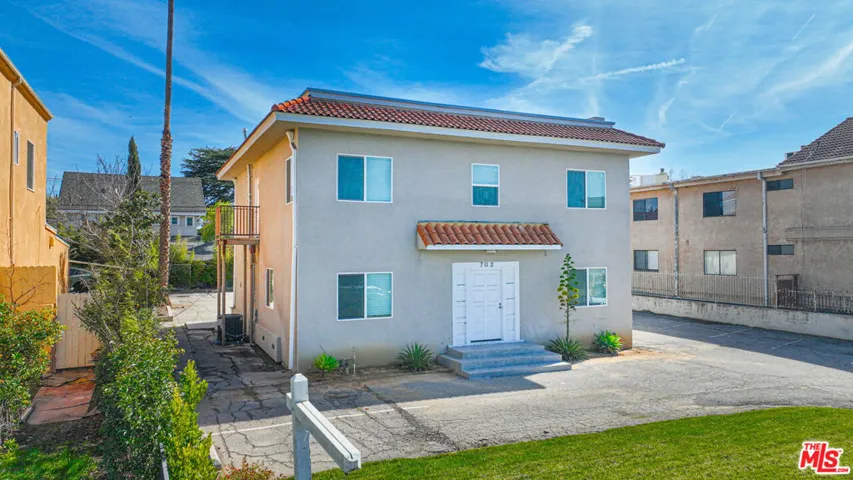 702 Crenshaw Boulevard, Los Angeles, California 90005 — photo 4