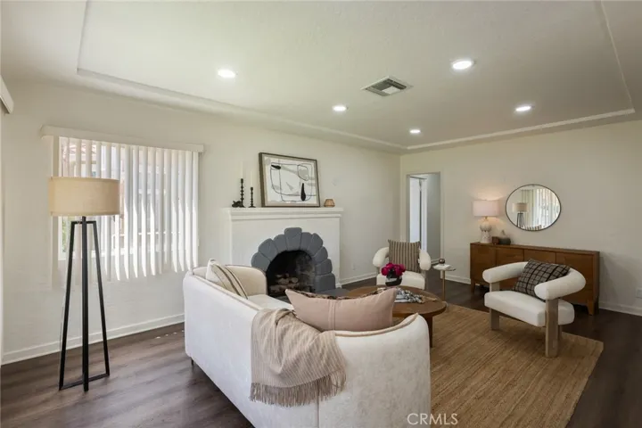 839 E Fairmount, Burbank, California 91501 — photo 4