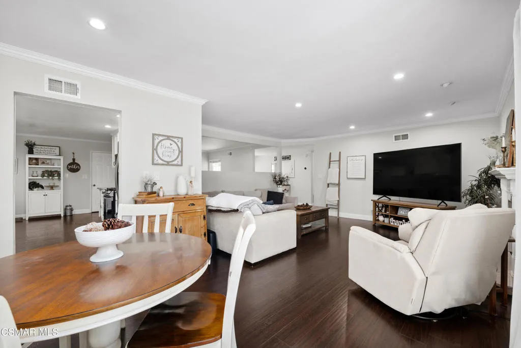 Living Room and Breakfast Nook
