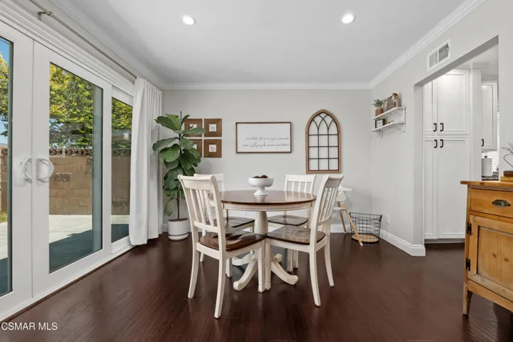 Breakfast Nook