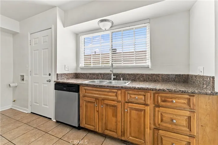 1264 S Arizona Avenue, Los Angeles, California 90022 — photo 4