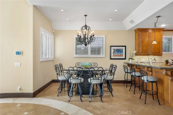 215 The Toledo, Long Beach, California 90803 — photo 5