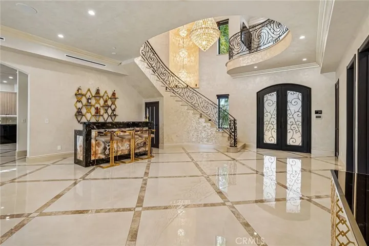 5513 Murietta Avenue, Sherman Oaks, California 91401 — photo 5