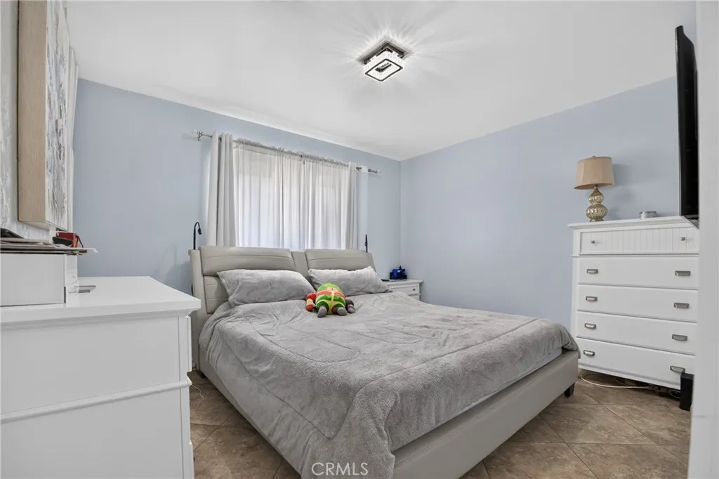 main unit bedroom 3