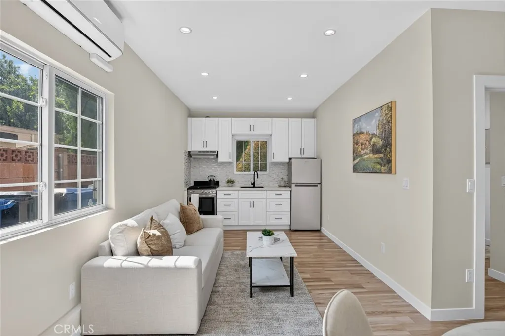 JADU livingroom/kitchen