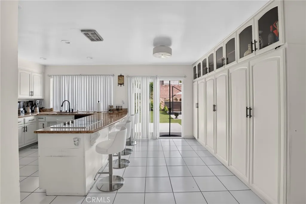 main unit kitchen