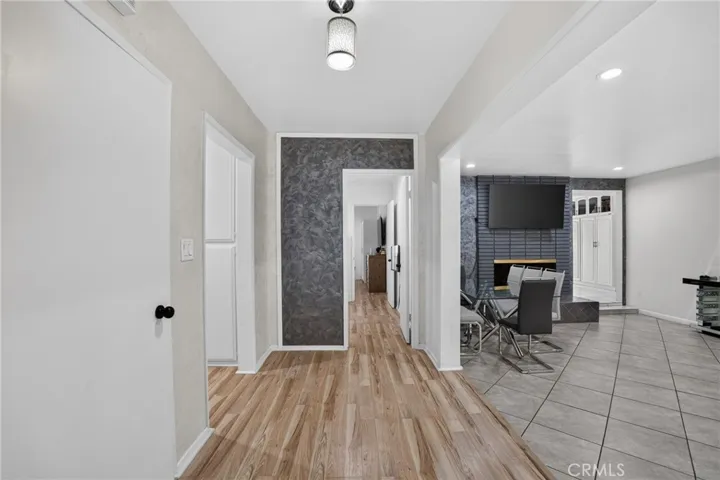 main unit foyer