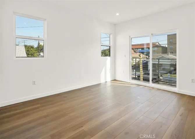 1731 S New Hampshire Avenue, Los Angeles, California 90006 — photo 4