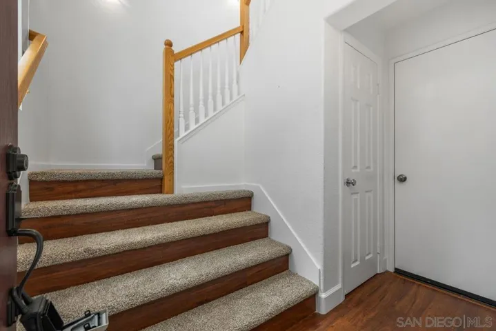 2710 E Evans Road 2, San Diego, California 92106 — photo 4