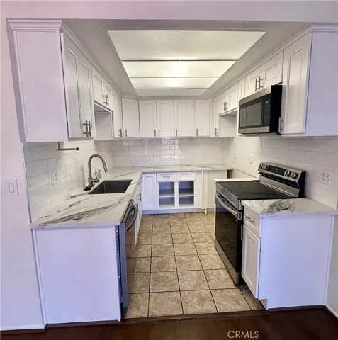 835 W Orangewood, Anaheim, California 92802 — photo 4