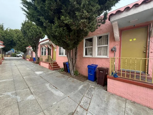 61146120 Foothill Boulevard, Oakland, California 94605 — photo 5