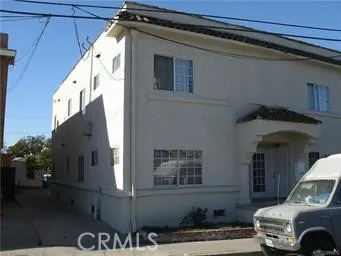 801 Alamitos Ave