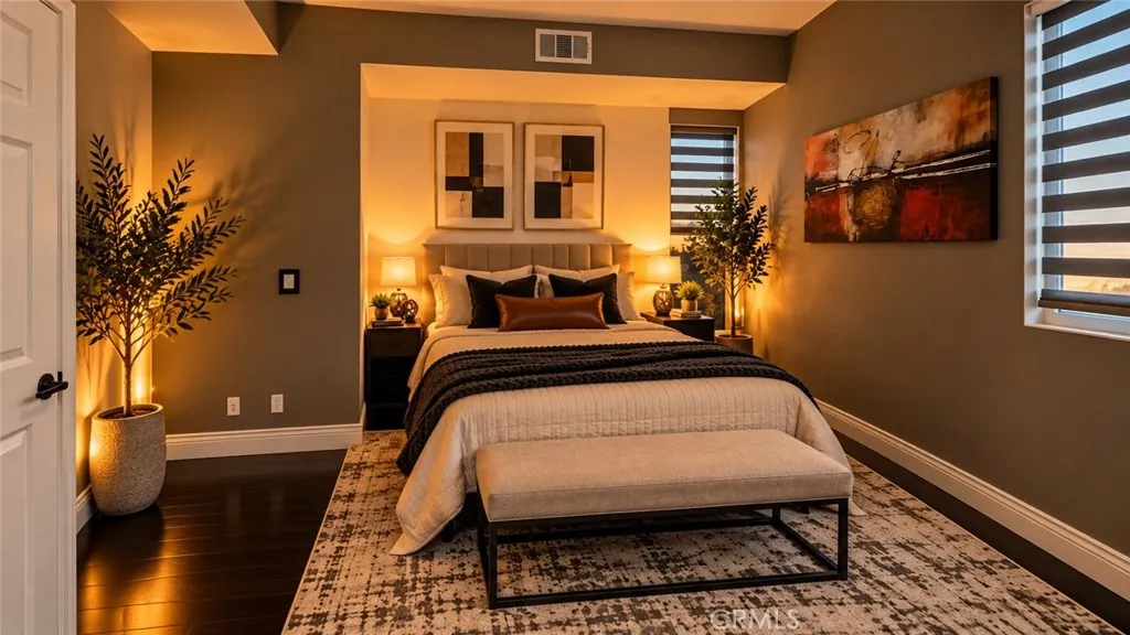 1st Downstairs bedroom
