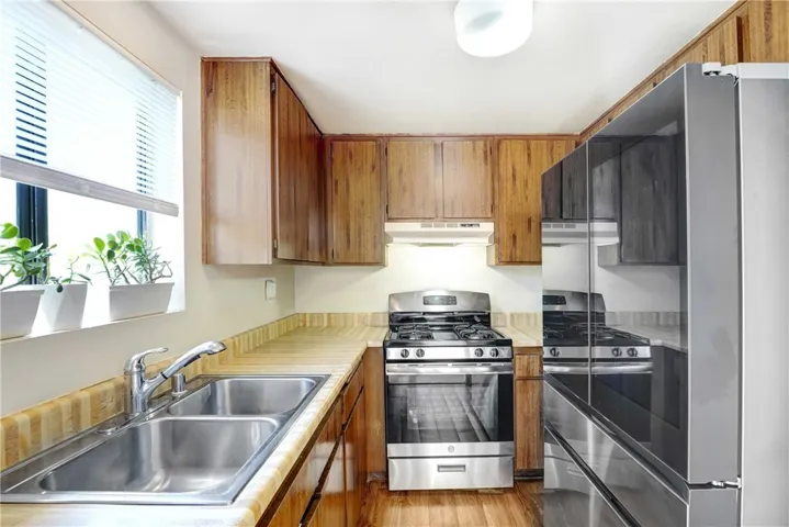 9531 Sepulveda Blvd 3, North Hills, California 91343 — photo 5