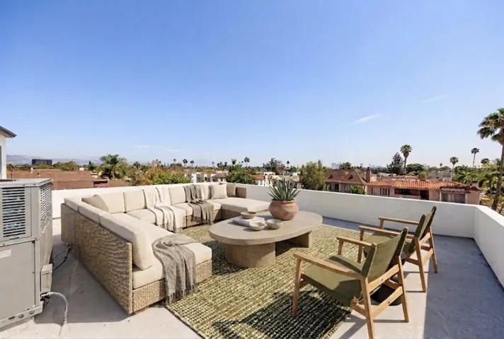 1259 S Longwood Avenue, Los Angeles, California 90019 — photo 4