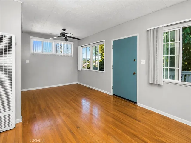 1288 West, Los Angeles, California 90019 — photo 5