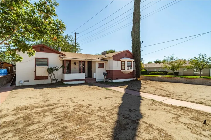 768 W Newgrove Street, Lancaster, California 93534 — photo 5