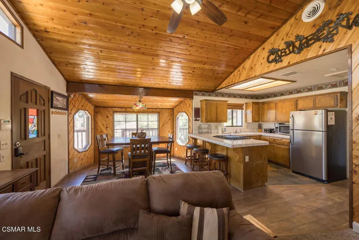 819 Cameron Drive, Big Bear, California 92315 — photo 5