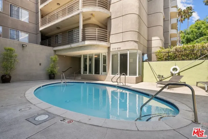 345 S Alexandria Avenue 304, Los Angeles, California 90020 — photo 4