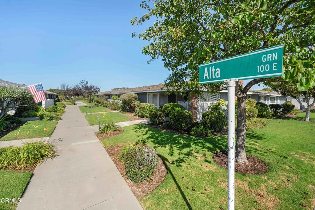 Alta Green street sign - 131 E Alta Grn Alta Green street sign - 131 E Alta Grn