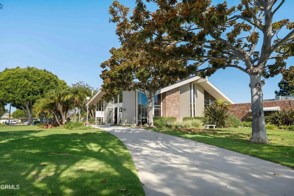 Community clubhouse - 131 E Alta Grn Community clubhouse - 131 E Alta Grn