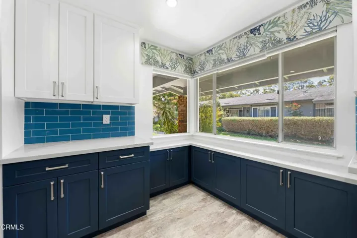 Kitchen & view - 131 E Alta Grn