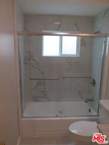 1022 N Croft Avenue 5, Los Angeles, California 90069 — photo 5