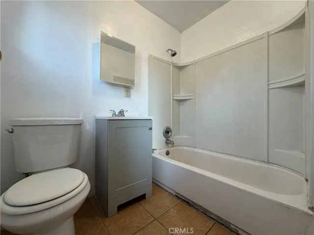 12113 1/4 Morehouse Street 5, El Monte, California 91732 — photo 4