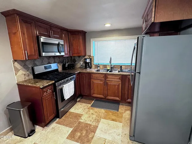 Kitchen 1d
