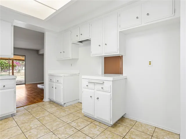 12634 Amboy Avenue, Sylmar, California 91342 — photo 5