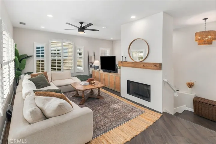 24157 Arrowhead Court, Valencia, California 91354 — photo 4