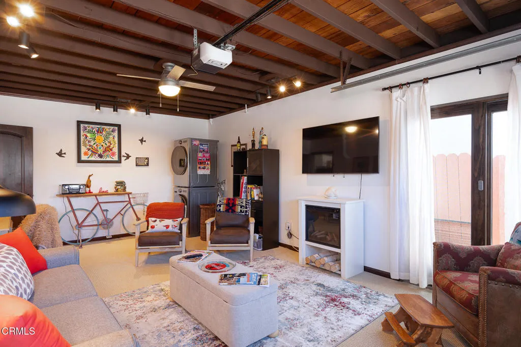 108 Eagle Rock-10