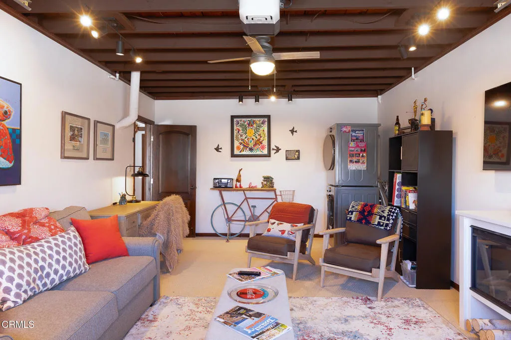 108 Eagle Rock-12