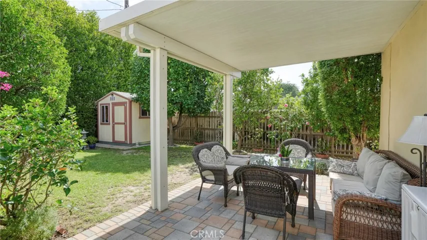 1320 N Kenwood, Burbank, California 91505 — photo 4