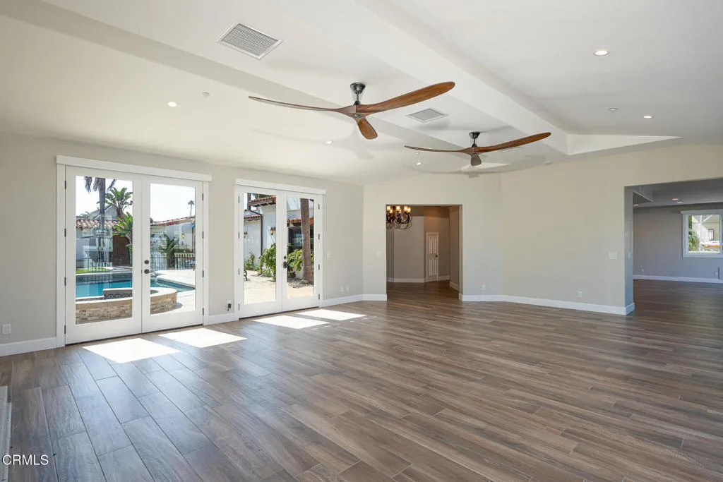 4211 W Hemlock-8 4211 W Hemlock-8